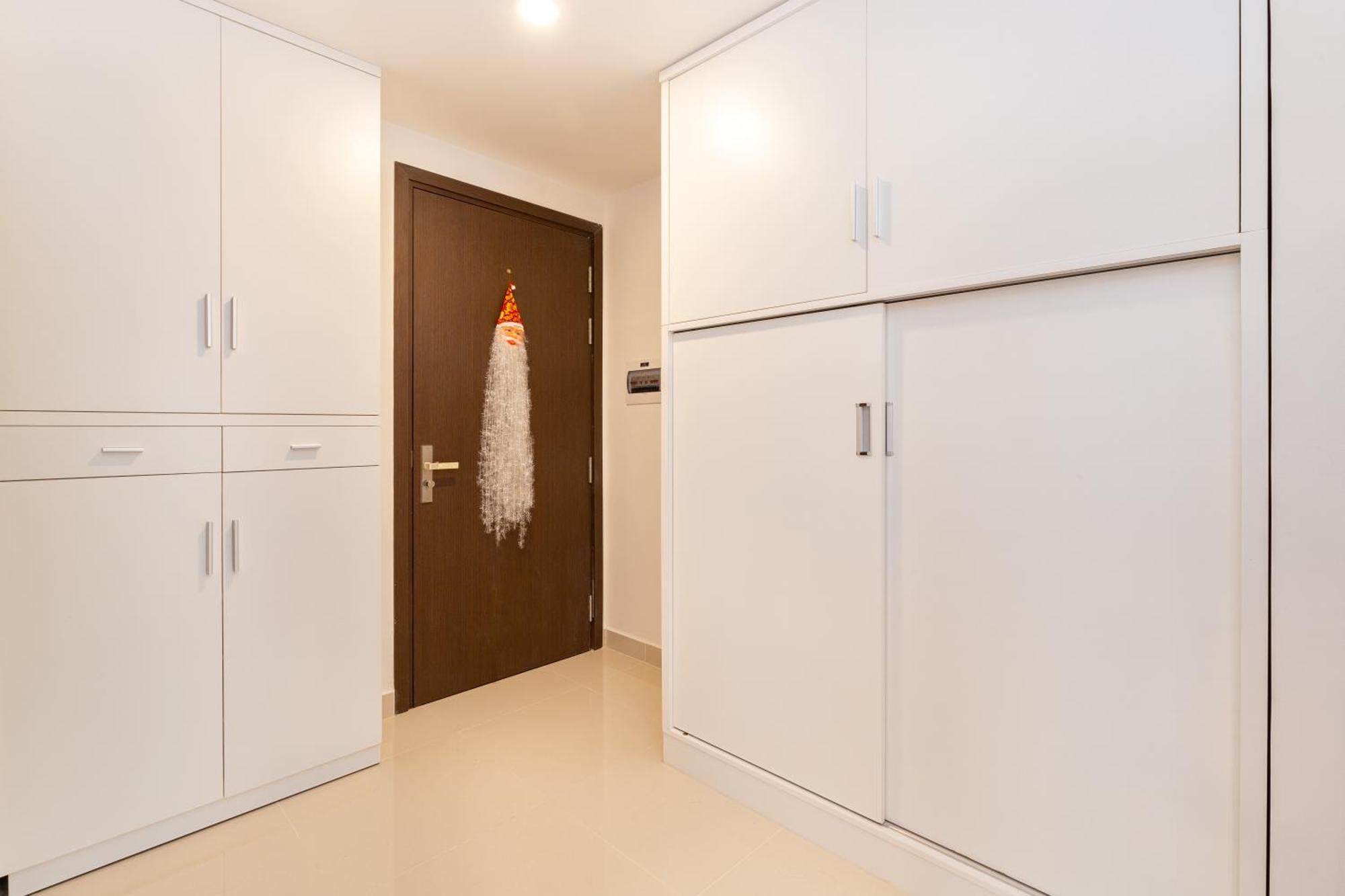 Tresor Pool Gym Accept From 20 Nights Above Apartment